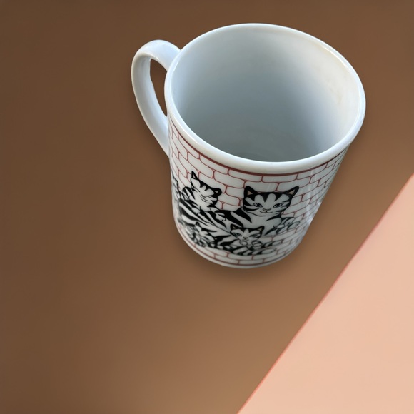 Cute cat mug ☕️ - Picture 4 of 4